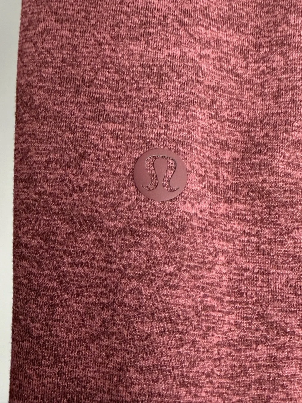 Lululemon Soft Jersey Classic-Fit Mid-Rise Jogger Garnet Red Merlot Sz 2 29” - Picture 3 of 4